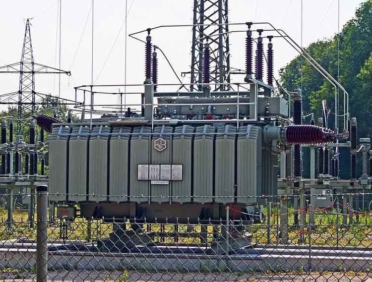 how much electricity does a high-voltage transformer use