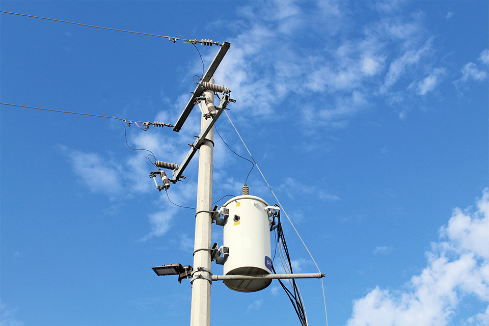 power pole transformer