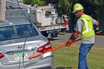 lineman rescues car